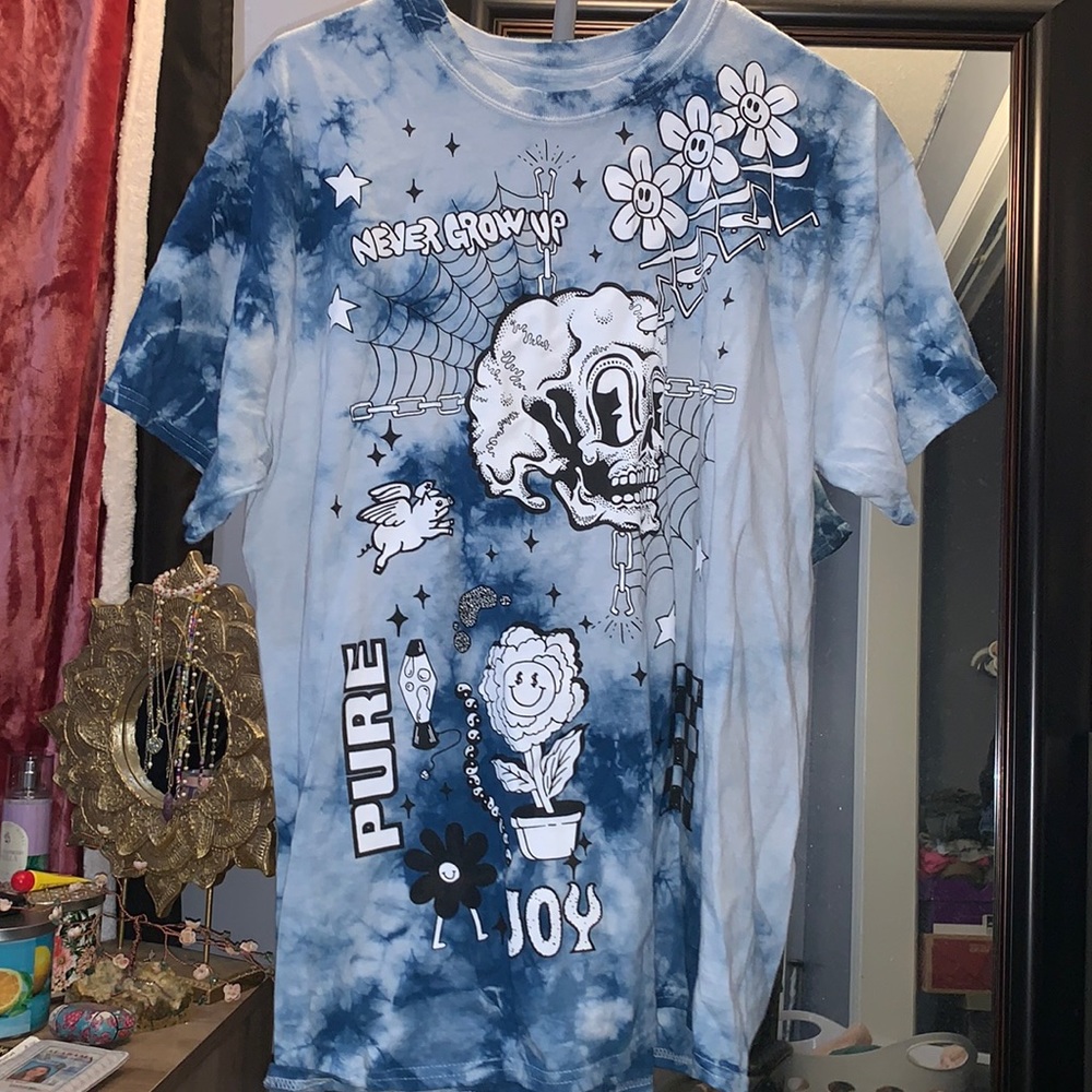 blue tie dye top